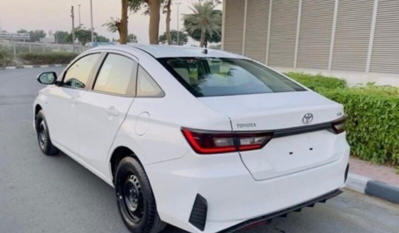 2023 Toyota Yaris 1.5 Litres 4 Cylinders Petrol Engine White Beige Sedan FWD