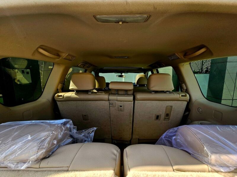 2020 Toyota Prado GXR V6 Petrol Engine 4.0 Litres 4WD Silver Beige SUV GCC Specs