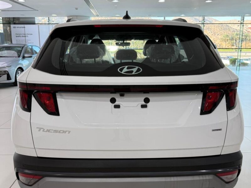 2026 Hyundai Tucson 2.0L PETROL V4 Engine White Black SUV AWD FULL OPTION