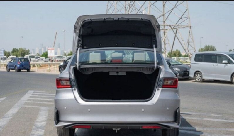 2023 Toyota Yaris 1.5 Litres 4 Cylinders Petrol Engine Silver Beige Sedan FWD