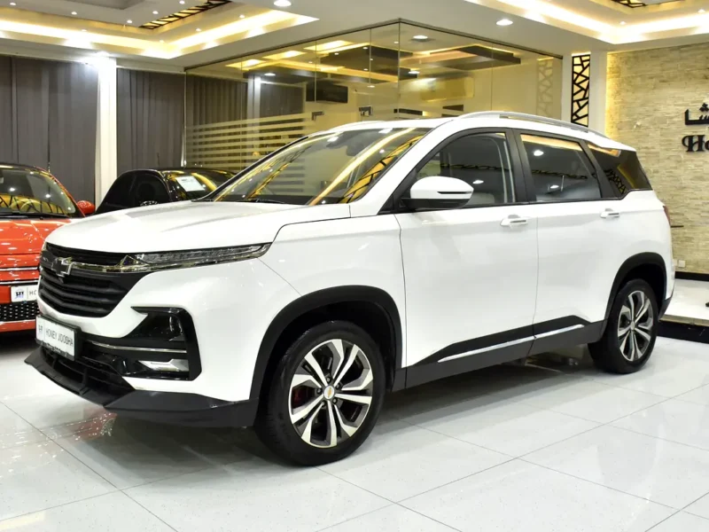 2025 Chevrolet Captiva Premier 4 Cylinders Petrol Engine White Beige SUV GCC Specs