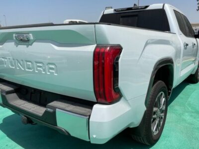 2024 Toyota Tundra 3.4L twin-turbo V6 Petrol Engine White Black Pick-Up Truck 4WD