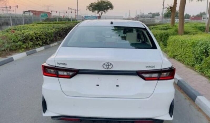 2023 Toyota Yaris 1.5 Litres 4 Cylinders Petrol Engine White Beige Sedan FWD