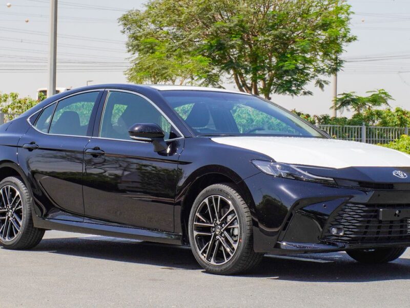 2025 Toyota Camry LE 2.5 Litres 4 Cylinders Petrol Engine Black Sedan Automatic GCC