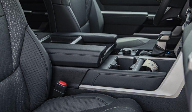 2024 Toyota Tundra 3.4L twin-turbo V6 Petrol Engine Red Black Pick-Up Truck 4WD