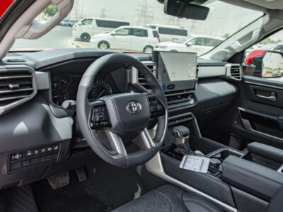 2024 Toyota Tundra 3.4L twin-turbo V6 Petrol Engine Red Black Pick-Up Truck 4WD