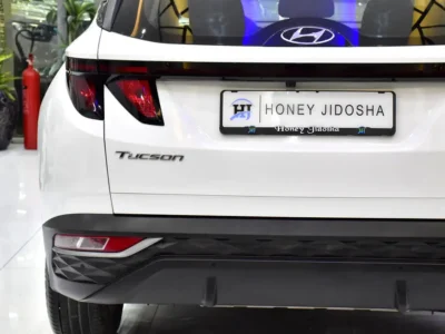2023 Hyundai Tucson Comfort 4 Cylinders Petrol Engine White Black Crossover GCC Specs