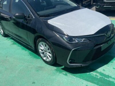 2024 Toyota Corolla 2.0 Litres Inline 4-cylinder Petrol Engine Black Grey Sedan FWD