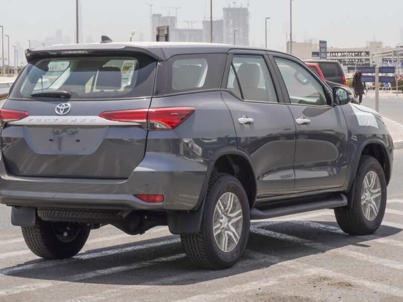 2025 Toyota Fortuner 2.7 Litres 4 Cylinders Petrol Engine Grey Beige SUV GCC Specs