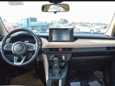 2023 Toyota Yaris 1.5 Litres 4 Cylinders Petrol Engine Orange Beige Sedan FWD