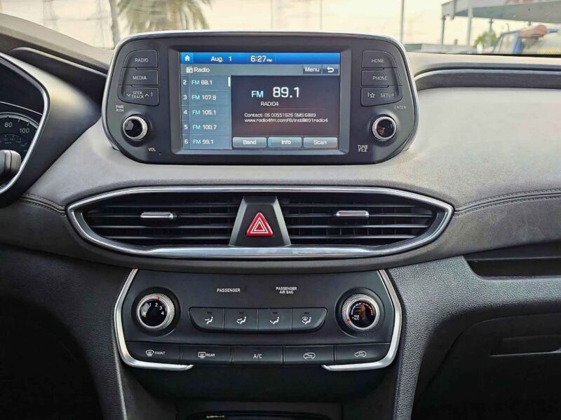 2019 HYUNDAI SANTA FE SE 2.4 Litres V4 PETROL ENGINE Blue Black SUV Automatic