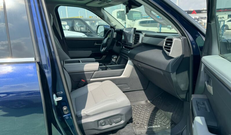 2024 Toyota Tundra 3.4L twin-turbo V6 Petrol Engine Blue Grey Pick-Up Truck 4WD