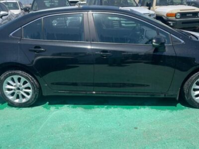 2024 Toyota Corolla 2.0 Litres Inline 4-cylinder Petrol Engine Black Grey Sedan FWD