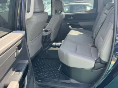 2024 Toyota Tundra 3.4L twin-turbo V6 Petrol Engine Blue Grey Pick-Up Truck 4WD