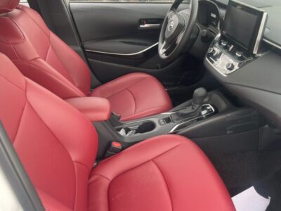 2024 Toyota Corolla 1.8 Litres Hybrid 4-cylinder Engine White Red Sedan AWD