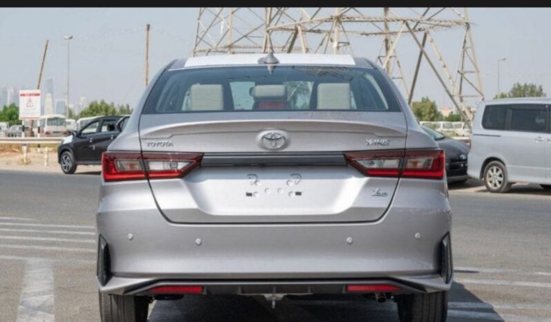 2023 Toyota Yaris 1.5 Litres 4 Cylinders Petrol Engine Silver Beige Sedan FWD