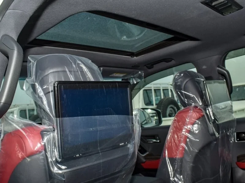 2024 Toyota Land Cruiser VXR 3.5L V6 TWIN TURBO Engine White Red SUV Automatic GCC