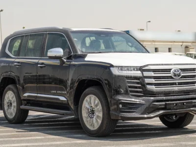 2025 Toyota Land Cruiser VXR 3.5L 6 Cylinder TWIN TURBO Black Red SUV GCC Specs