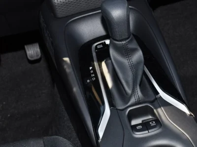 2024 Toyota Corolla 1.8 Litres 4 Cylinders Hybrid Engine White Black Sedan Automatic