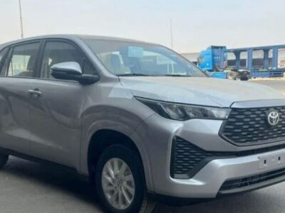 2023 Toyota Innova 2.4 Litres 4 Cylinders Diesel Engine Silver Brown MPV RWD