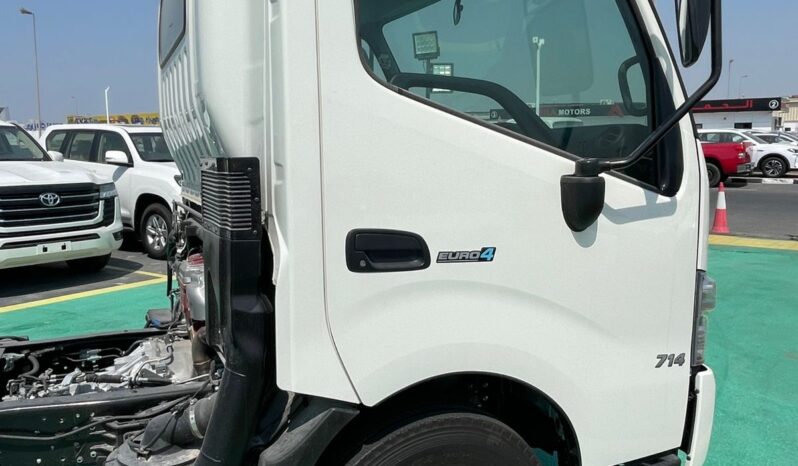 2024 Hino 300 Series 4.0 Litres 4 Cylinder Turbo-Diesel Engines White Grey Truck