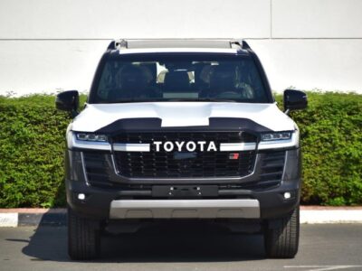 2022 Toyota Land Cruiser 300 GR Sport 3.3L V6 Diesel Twin Turbo Grey Red SUV 4WD