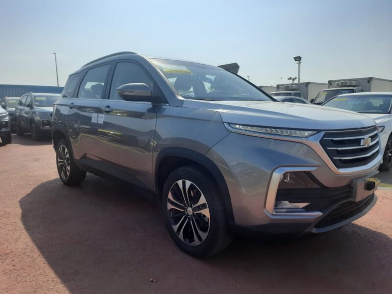 2022 Chevrolet Captiva 1.5L turbocharged 4-cylinder Engine Grey Black SUV FWD