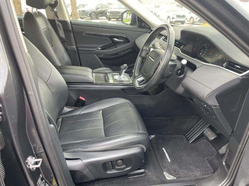 2019 Land Rover Range Rover Evoque D150 SE 2.0-liter Diesel Engine Grey Black SUV