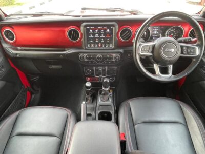 2020 Jeep Gladiator Rubicon Dual Cab 3.6L Petrol V6 Engine Red Black Pickup Truck