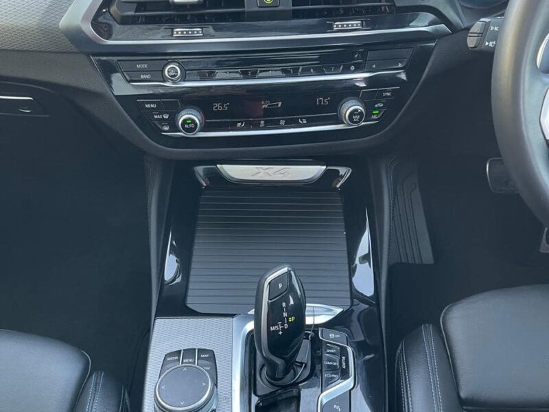 2020 BMW X4 xDrive20i M Sport 2.0L Inline 4-cylinder Petrol Turbo Blue Black SUV