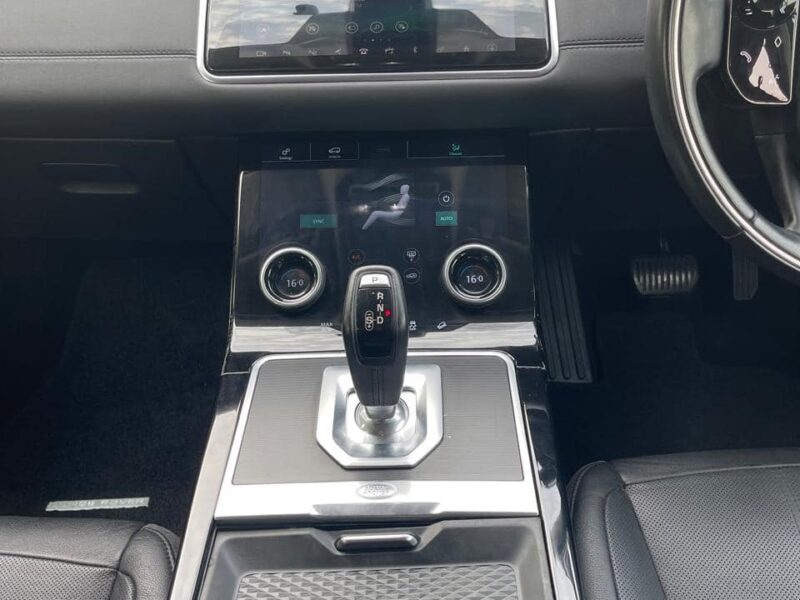 2019 Land Rover Range Rover Evoque D150 SE 2.0-liter Diesel Engine Grey Black SUV