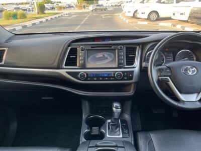 2019 Toyota Kluger Grande 3.5 Litres 6 Cylinders Petrol Engine Grey Black SUV AWD