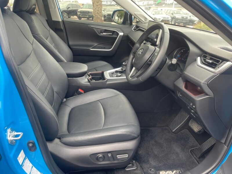 2022 Toyota RAV 4 Cruiser Hybrid 2.5 Litres 4 Cylinders Engine Blue Black SUV AWD