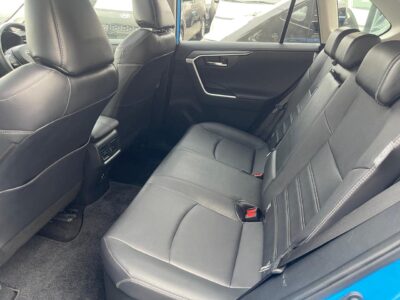 2022 Toyota RAV 4 Cruiser Hybrid 2.5 Litres 4 Cylinders Engine Blue Black SUV AWD