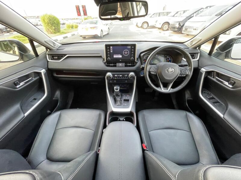 2021 Toyota RAV 4 Cruiser Hybrid 2.5 Litres 4 Cylinders Engine White Black SUV AWD