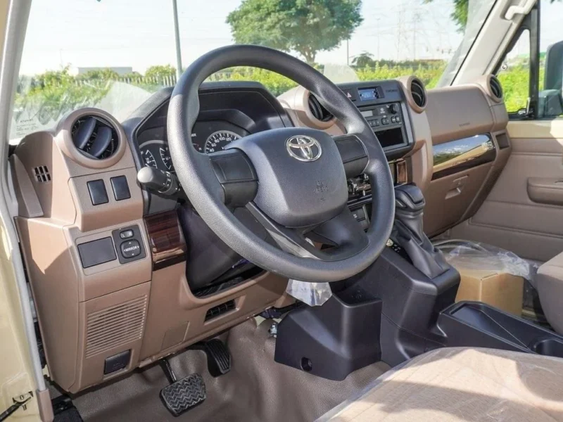 2025 Toyota Land Cruiser Pick Up 4.0L V6 Single Cabin A/T Beige Brown Pickup Truck GCC