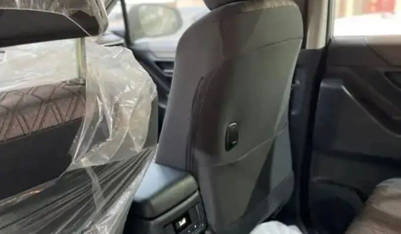 2023 Toyota Innova 2.4 Litres 4 Cylinders Diesel Engine Silver Brown MPV RWD