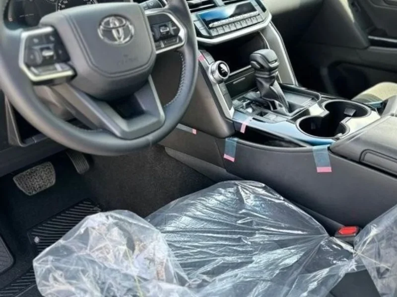 2024 Toyota Land Cruiser GXR 3.5 Litres V6 Twin Turbo Engine Black SUV GCC Specs