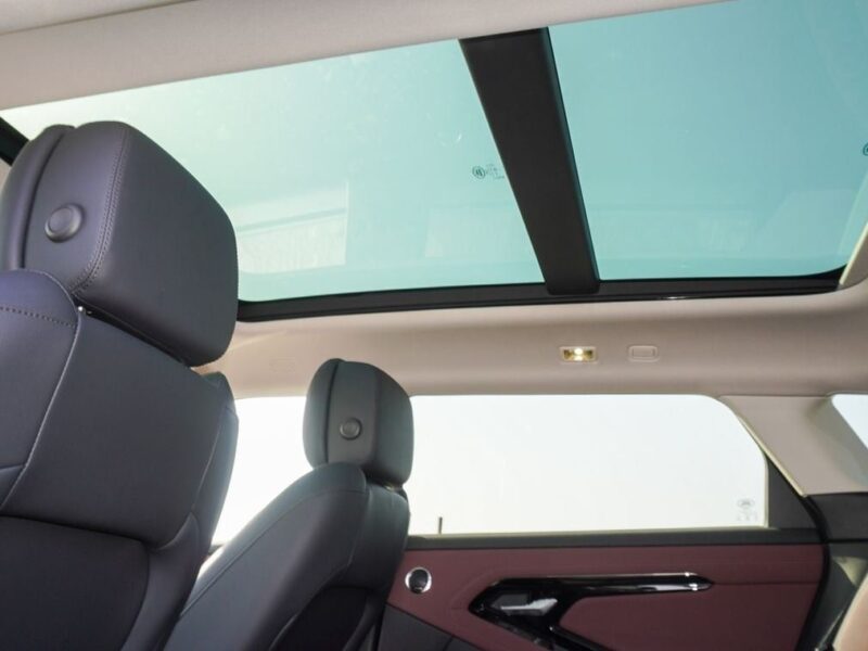 2024 Land Rover Range Rover Evoque P250 DYNAMIC SE 4 Cylinders Green Maroon SUV