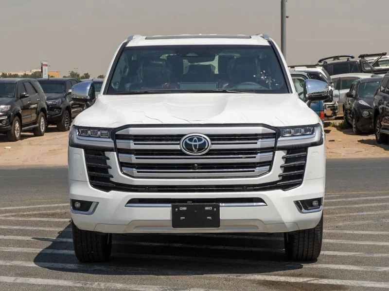 2025 Toyota Land Cruiser VXR 3.5L 6 Cylinder TWIN TURBO White Red SUV GCC Specs