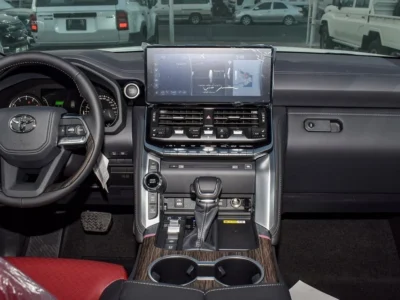 2024 Toyota Land Cruiser VXR 3.5L V6 TWIN TURBO Engine White Red SUV Automatic GCC