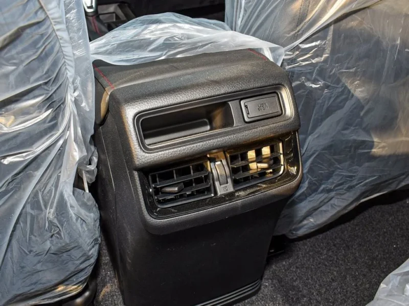 2024 Isuzu DMax GT 3.0 Litres TD 4 Cylinder Diesel Engine White Black Pickup Truck GCC