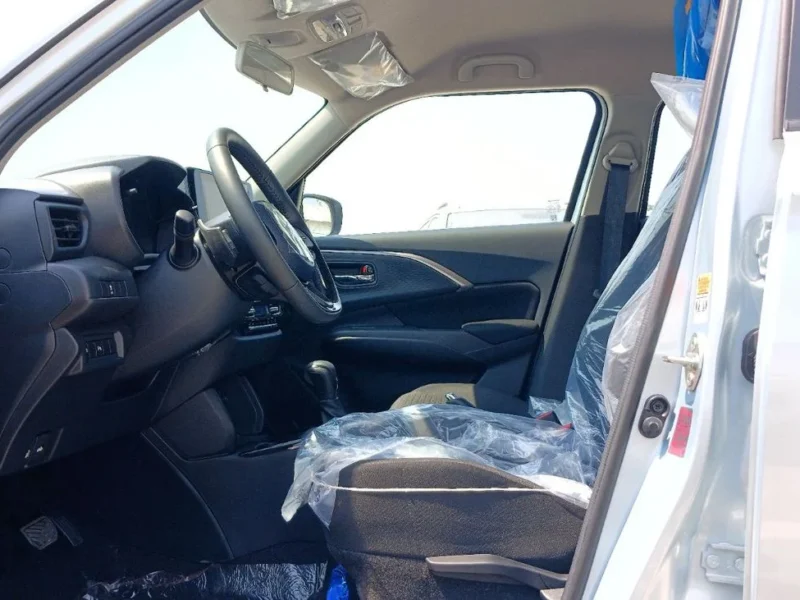 2026 Suzuki Swift 1.2 Litres Petrol 3 Cylinder Petrol Engine Silver Black Hatchback