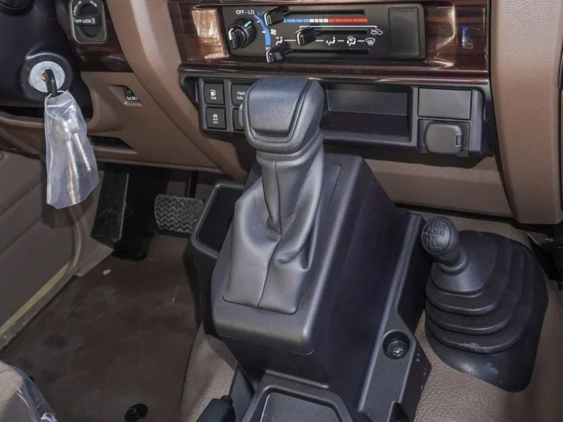 2025 Toyota Land Cruiser Pick Up 4.0L V6 Single Cabin A/T Beige Brown Pickup Truck GCC