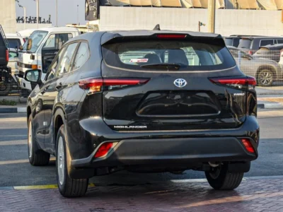 2024 Toyota Highlander 2.5 Litres 4 Cylinder Hybrid Engine Black Grey SUV Automatic