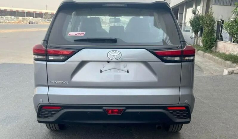 2023 Toyota Innova 2.4 Litres 4 Cylinders Diesel Engine Silver Brown MPV RWD