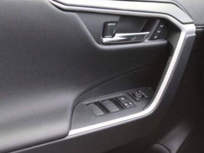 2023 Toyota RAV 4 2.5 Litres 4 Cylinders Petrol Engine White Black SUV AWD