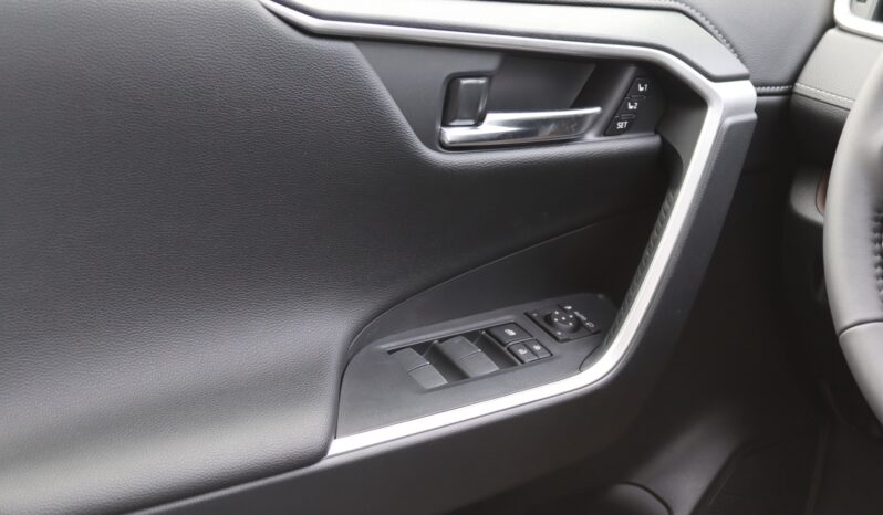 2023 Toyota RAV 4 2.5 Litres 4 Cylinders Petrol Engine White Black SUV AWD