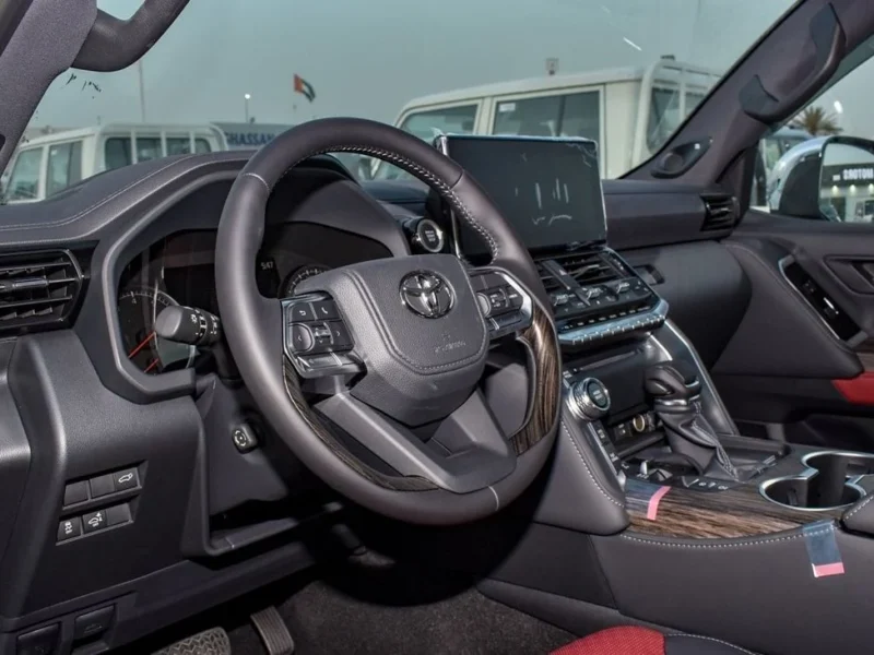 2024 Toyota Land Cruiser VXR 3.5L V6 TWIN TURBO Engine White Red SUV Automatic GCC