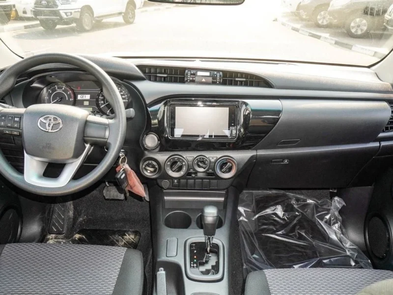 2025 Toyota Hilux GL 2.4L 4 Cylinder Diesel Engine Double Cab Utility White Black Pickup